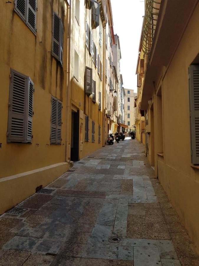 Vieille Ville D Ajaccio De 1 A 4 Pers A 300M Du Port Et A 15 Mn De Laeroport Proches De Plus Belles Plages Et Ttes Commodites A Proximite المظهر الخارجي الصورة